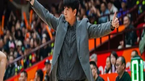 威利格林将赫伯特琼斯视为球队防守支柱，激发团队士气上涨